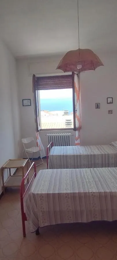 דירה Appartamento Centralissimo Con Vista Mare A סנטה טרזה גאיורה
